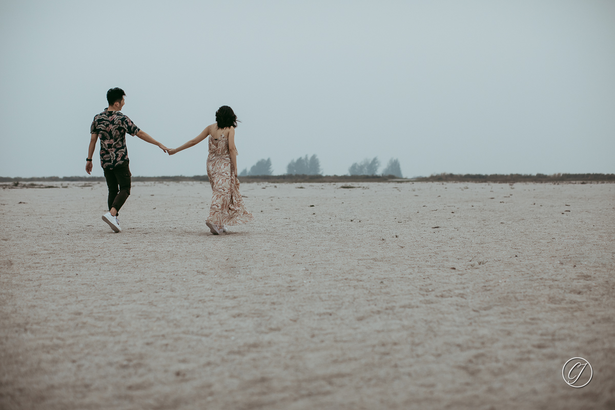 Engagement portrait for couple who loves simple and natural portrait