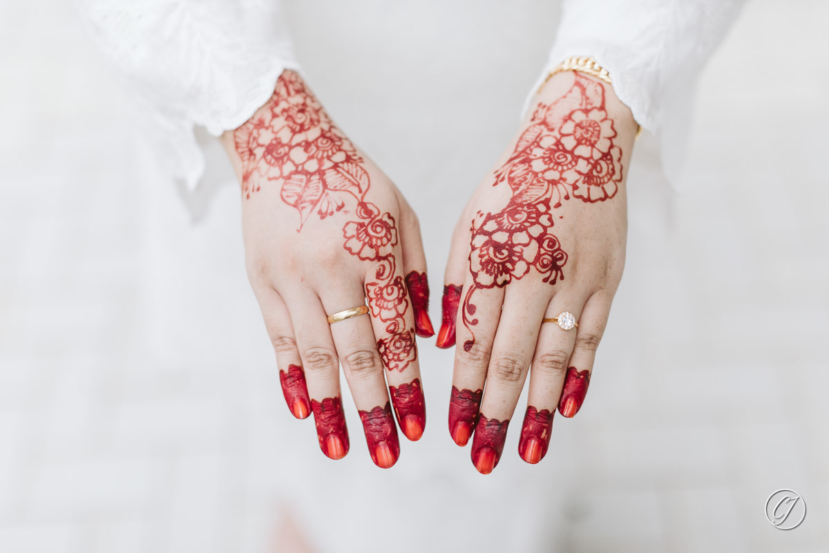 Henna for Muslim wedding, Chinese bride