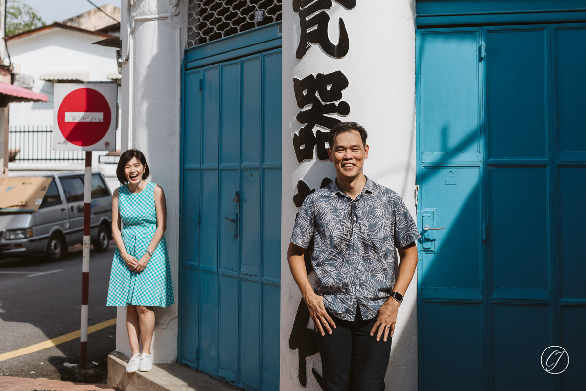 Engagement portrait with Singaporean couple in Tofu Street, Jonker Street