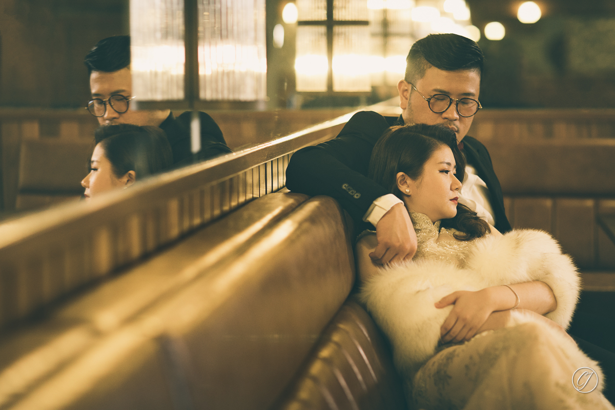 Themed couple portrait of the 60s in Malaysia